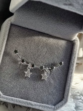 Indlæs billede til gallerivisning Trendy! Ørestikkere stjerne m/sten. "kravler" Sterling sølv.