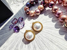 Indlæs billede til gallerivisning Store, klassiske & stilfulde perle ørestikkere! Sterling sølv/forgyldt