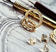 Indlæs billede til gallerivisning Eternity ring. Sterling sølv/guldbelagt