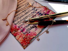 Indlæs billede til gallerivisning Smuk choker med måne & stjerner. Sterling sølv/guldbelagt