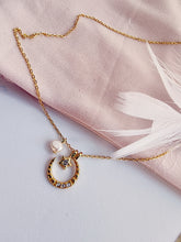 Indlæs billede til gallerivisning Halvmåne med perle & stjerne. Sterling sølv/guldbelagt