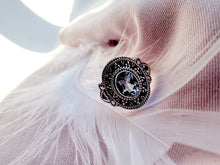 Indlæs billede til gallerivisning Smuk håndlavet statement ring med facetslebet topas!