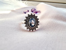 Indlæs billede til gallerivisning Smuk håndlavet smuk statement ring med facetslebet topas!