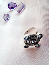 Indlæs billede til gallerivisning Unikum! Smuk håndlavet statement ring med facetslebet topaser!
