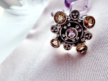 Indlæs billede til gallerivisning Smuk håndlavet statement ring med facetslebet ametyst og citrin!