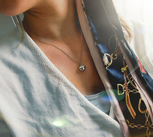 Indlæs billede til gallerivisning Hjerte halskæde Sterling sølv/guldbelagt