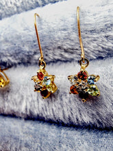 Indlæs billede til gallerivisning 10 karat guld med multifarvet halv-ædelsten & diamant