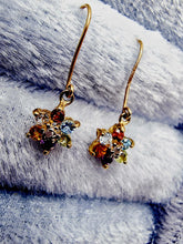 Indlæs billede til gallerivisning 10 karat guld med multifarvet halv-ædelsten & diamant