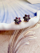 Indlæs billede til gallerivisning 10 karat guld blomster med ametyst & diamant