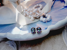 Indlæs billede til gallerivisning 10 karat guld ørestikker med mystisk topas