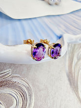 Indlæs billede til gallerivisning 10 karat guld ørestikkere med ametyst