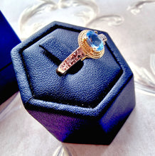 Indlæs billede til gallerivisning Blå topas & diamantring 10 karat guld 46% rabat!