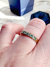 Indlæs billede til gallerivisning Alliancering smaragder & diamanter 10 karat guld 48% rabat!