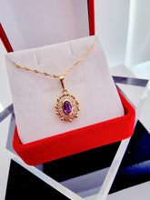 Indlæs billede til gallerivisning Guld vedhæng med lilla sten 9 karat guld