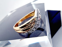 Indlæs billede til gallerivisning Bred 18 karat guld diamant ring 0.20 carat