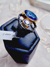 Indlæs billede til gallerivisning Bred håndlavet ring med facetslebet kyanite! UNIKUM