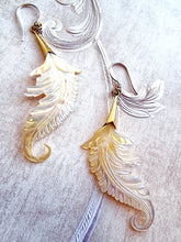 Indlæs billede til gallerivisning Blade i perlemor HÅNDLAVET