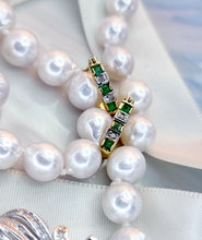 Indlæs billede til gallerivisning 10 karat guld hoops smaragd & diamanter