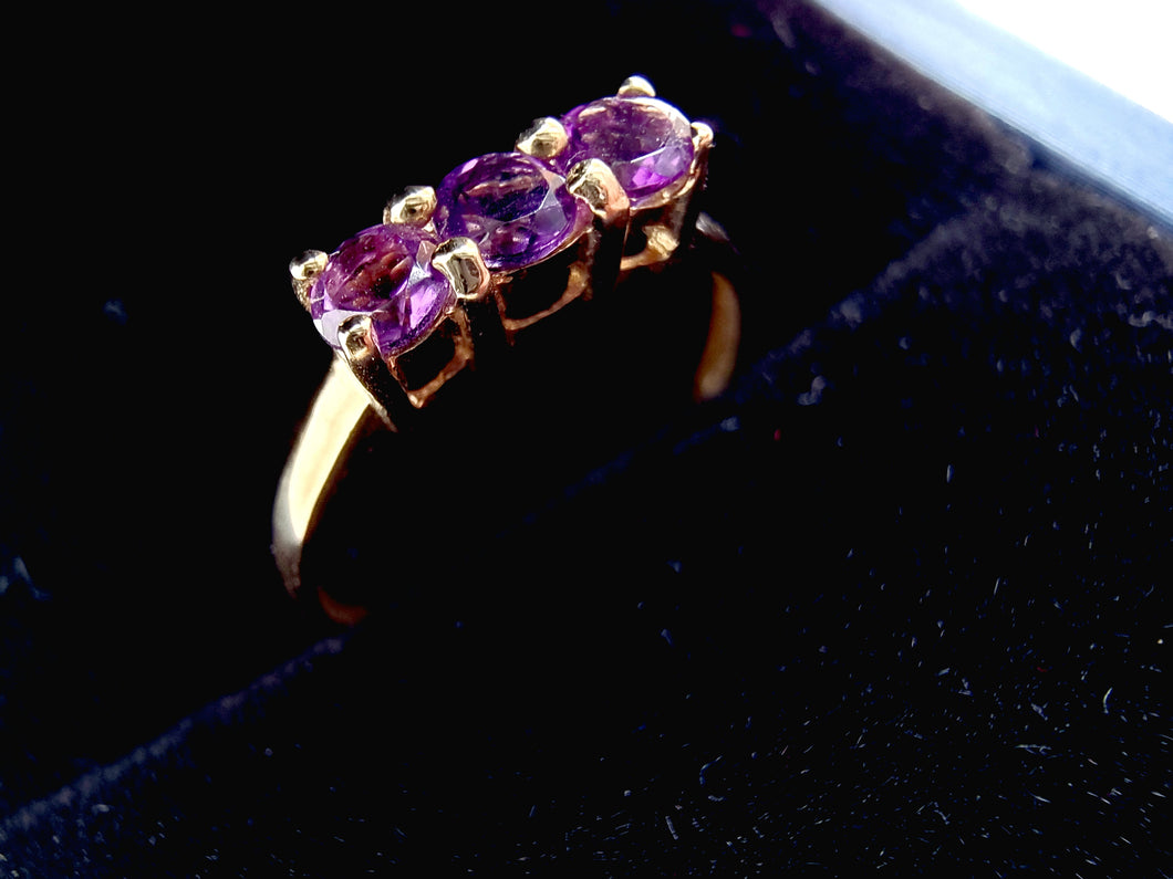Ametyst ring 10 karat guld 62% rabat!